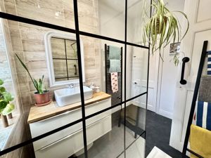 Photo 14- click for photo gallery